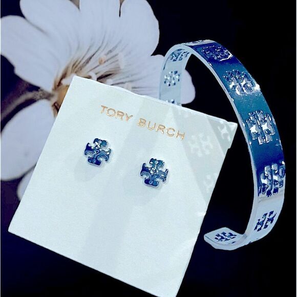 TORY BURCH LOGO HOLLOW BRACELET AND EARRINGS SILVER SET - Picture 2 of 5